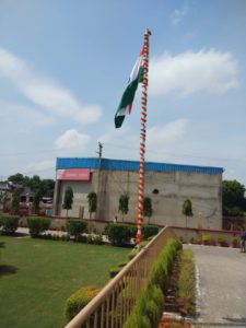Get a glimpse of the 73rd Independence Day celebration at Kailash Hospital Jewar today with great zeal & passion. The National Flag was hoisted by the hospital’s Medical Superintendent Dr. A.K. Singh followed by his wonderful speech addressing India's glorious heritage.