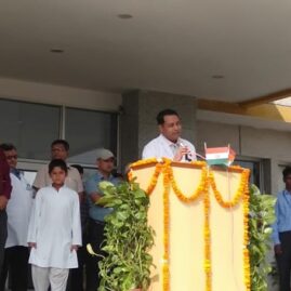 Kailash Hospital Khurja celebrated the 73rd Independence Day today with the entire hospital staff.2