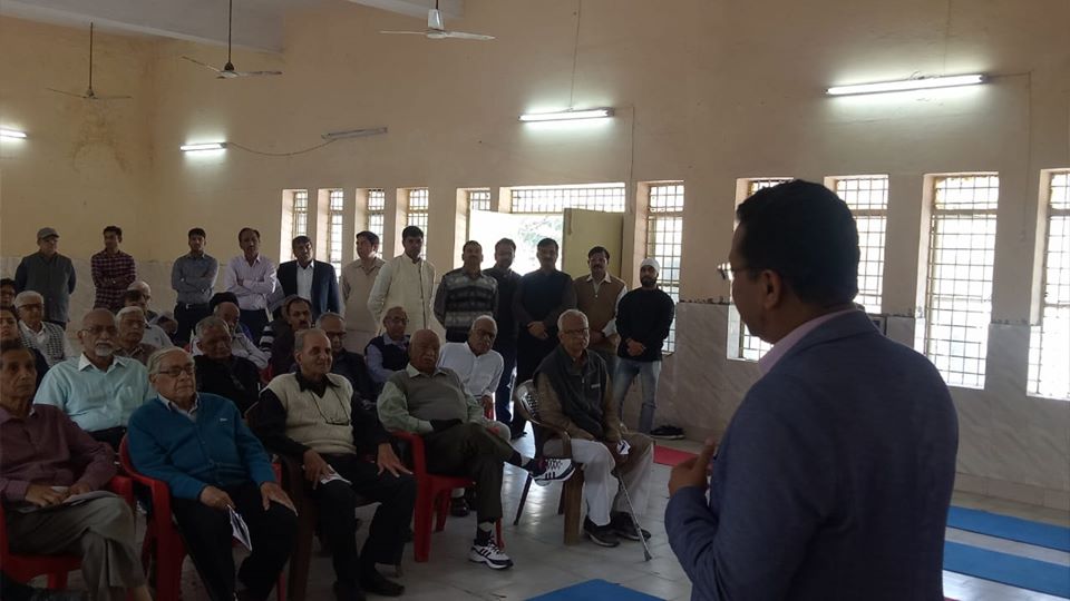 Kailash Hospital & Neuro Institute organized an “Educative Health Talk” at the Community Centre, Sec – 61, Noida