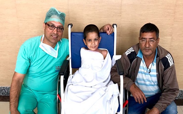 कैलाश अस्पताल देहरादून के डॉक्टरों ने दी हाईटेंशन लाइन से 40% झुलसे 7 वर्षीय दिव्यांशु को नयी ज़िंदगी