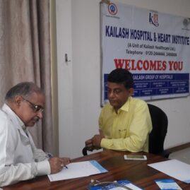 Kailash Charitable Trust, Noida in association with Manipal Cigna #HealthInsurance Co. Ltd. organized a Free #Health Check up Camp at Bajaj Energy, Bajaj Bhawan,2