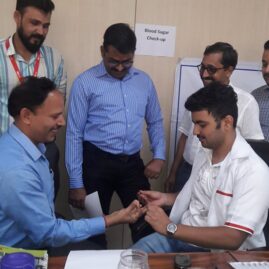 Kailash Charitable Trust, Noida in association with Manipal Cigna #HealthInsurance Co. Ltd. organized a Free #Health Check up Camp at Bajaj Energy, Bajaj Bhawan,5