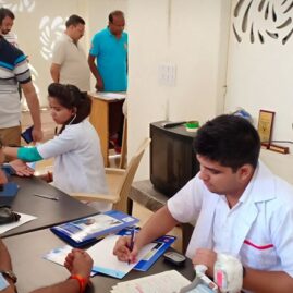 Kailash Charitable Trust organized a Free Health Check-up Camp at Gaur Saundaryam Noida Extension1