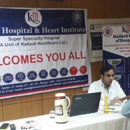 Kailash Hospital & Heart Institute organized a Eye Camp at OBC Bank, HRDI, Sector-62, Noida3