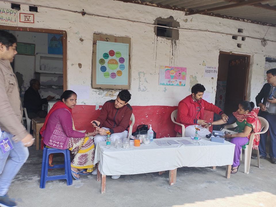 Kailash Hospital & Neuro Institute, in association with Noida Lok Manch Organized a Free Health Check-Up Camp at, Sanskar Kendra School, Sector-22 Noida