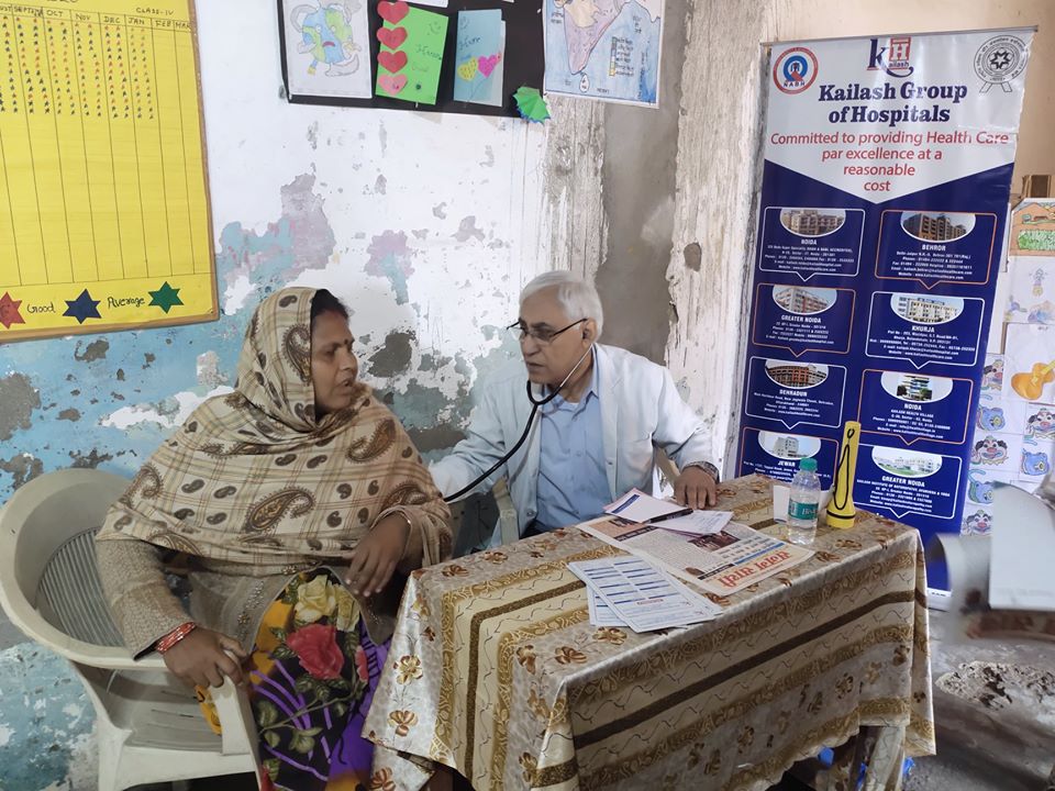 Kailash Hospital & Neuro Institute, in association with Noida Lok Manch Organized a Free Health Check-Up Camp at, Sanskar Kendra School, Sector-22 Noida