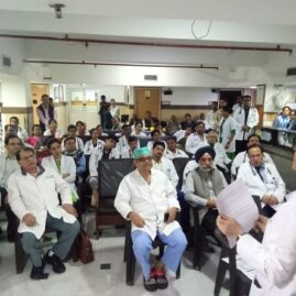Doctors at Kailash Hospital, Sec 27 Noida organized an awareness meeting with all health professionals to introduce ‘NAMASTE over HANDSHAKE’ 2