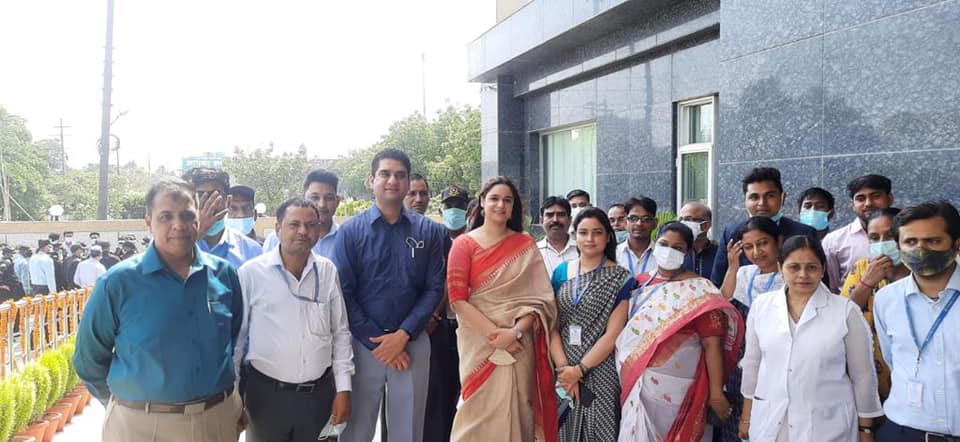 Here’s a Glimpse of the 75th Independence Day Celebration at Kailash Hospital, Sector 71, Noida.